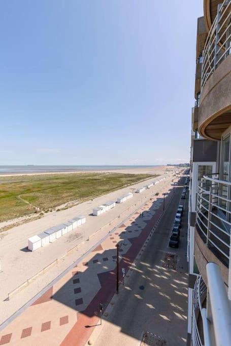 Cozy Apartment With Beautiful Seaview Knokke-Heist Exteriör bild