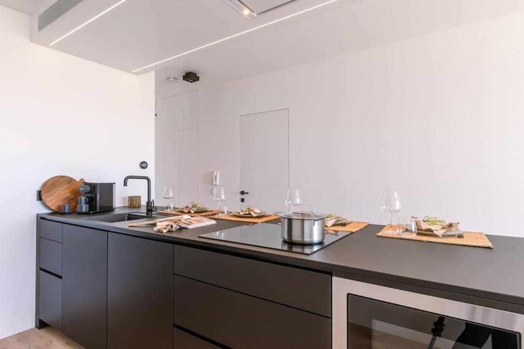 Cozy Apartment With Beautiful Seaview Knokke-Heist Exteriör bild